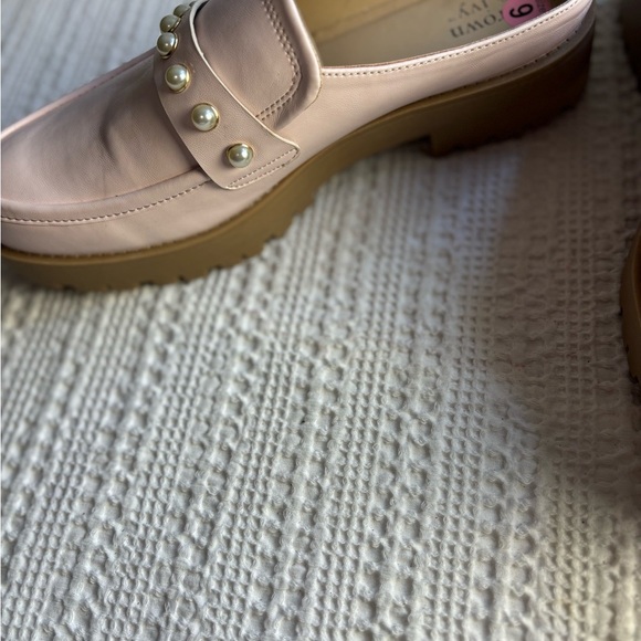 Crown & Ivy Pink Studded Loafers Flats - Picture 5 of 10